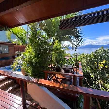 Naveria Heights Lodge Savusavu Dış mekan fotoğraf