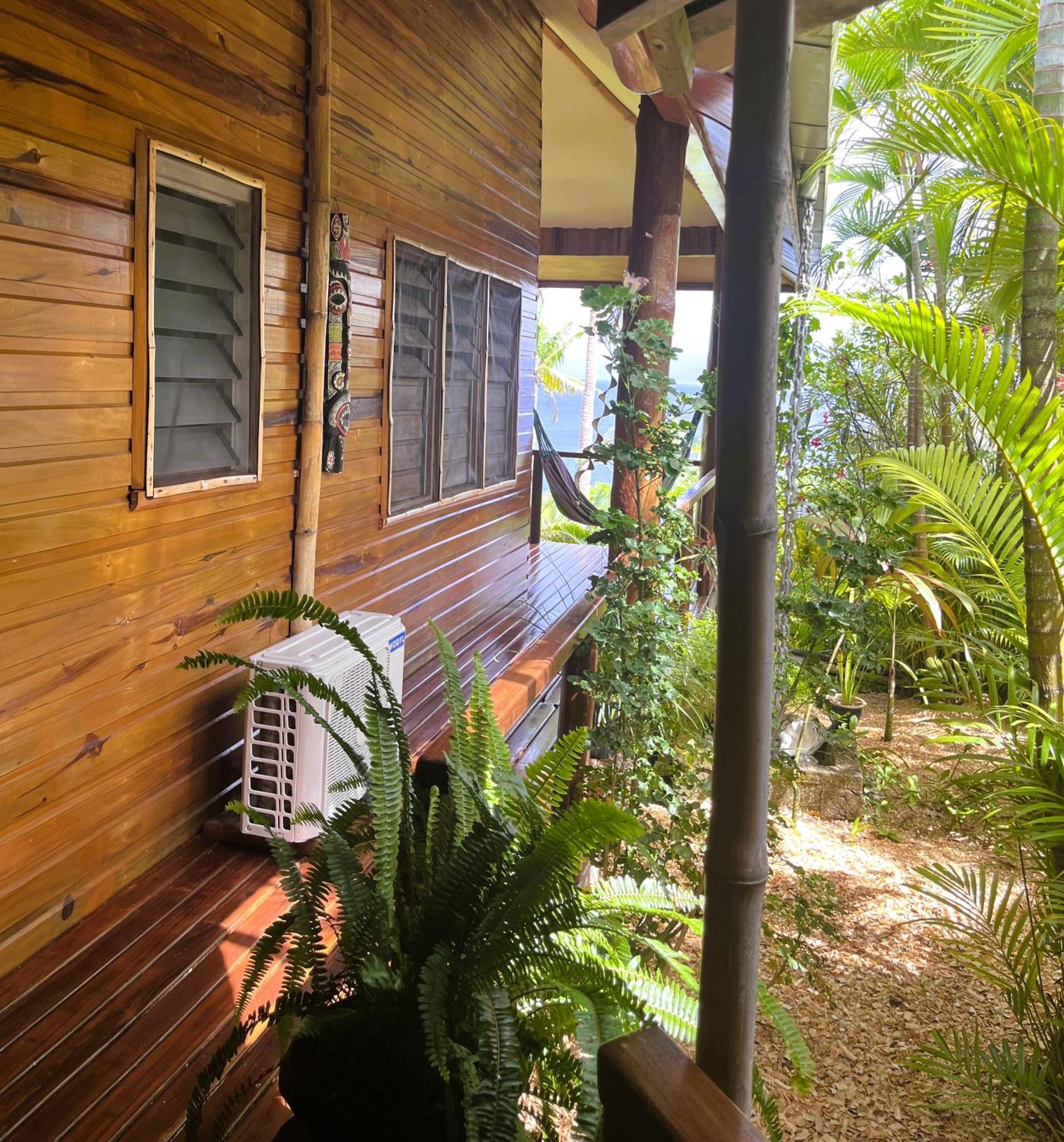 Naveria Heights Lodge Savusavu Dış mekan fotoğraf